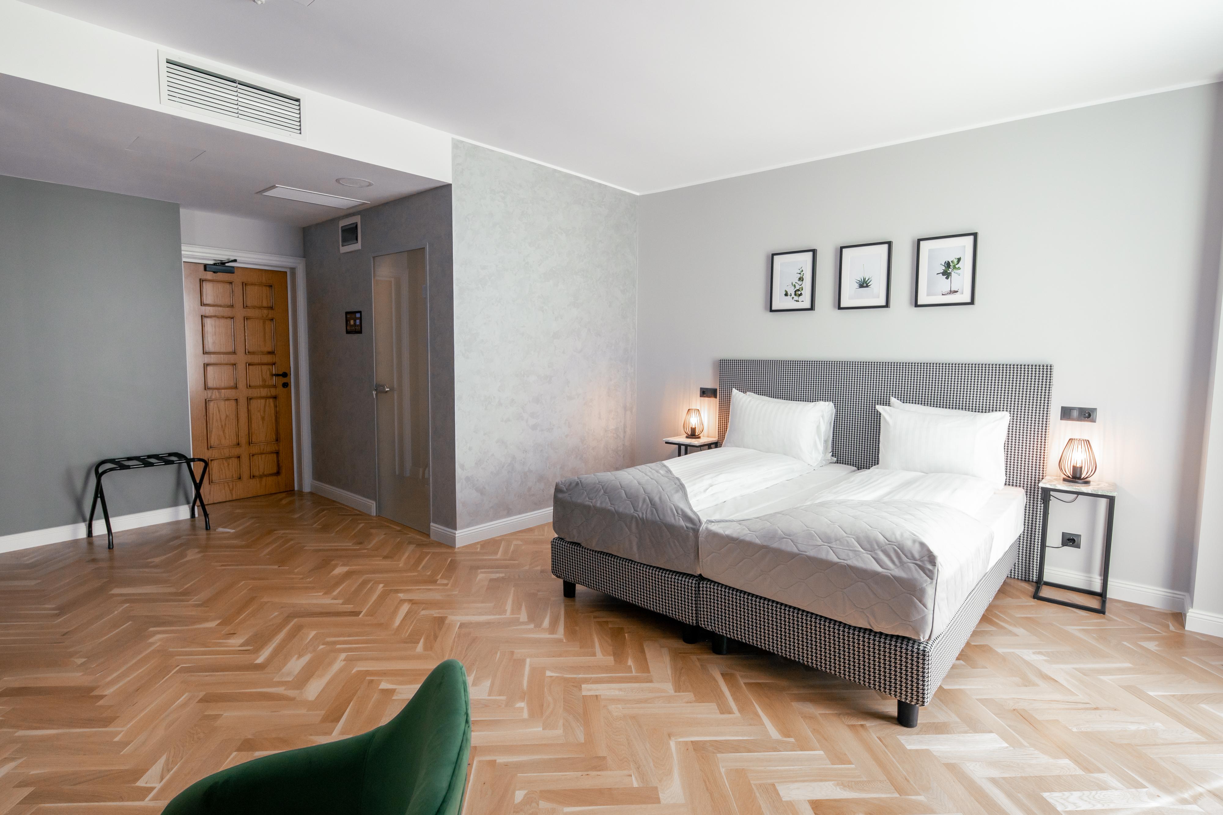 Hotel Libra Сибиу Экстерьер фото